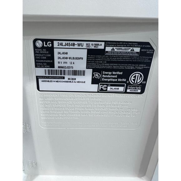 LG 24LJ4540-WU 24” LED TV 1080p HDMI White w/ Remote Tested Works - Picture 8 of 9